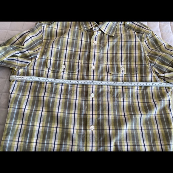 100% cotton-Banana republic two button up shir - Picture 4 of 6